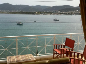 Beachfront Maissonette Porto Rafti